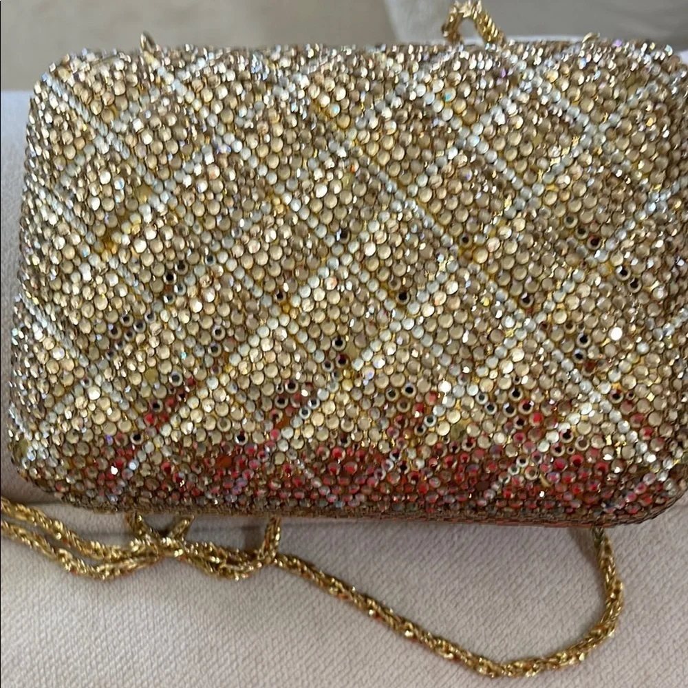 Elegant delill Italy Gold Crystal Evening Clutch- beautiful bag missing stones
